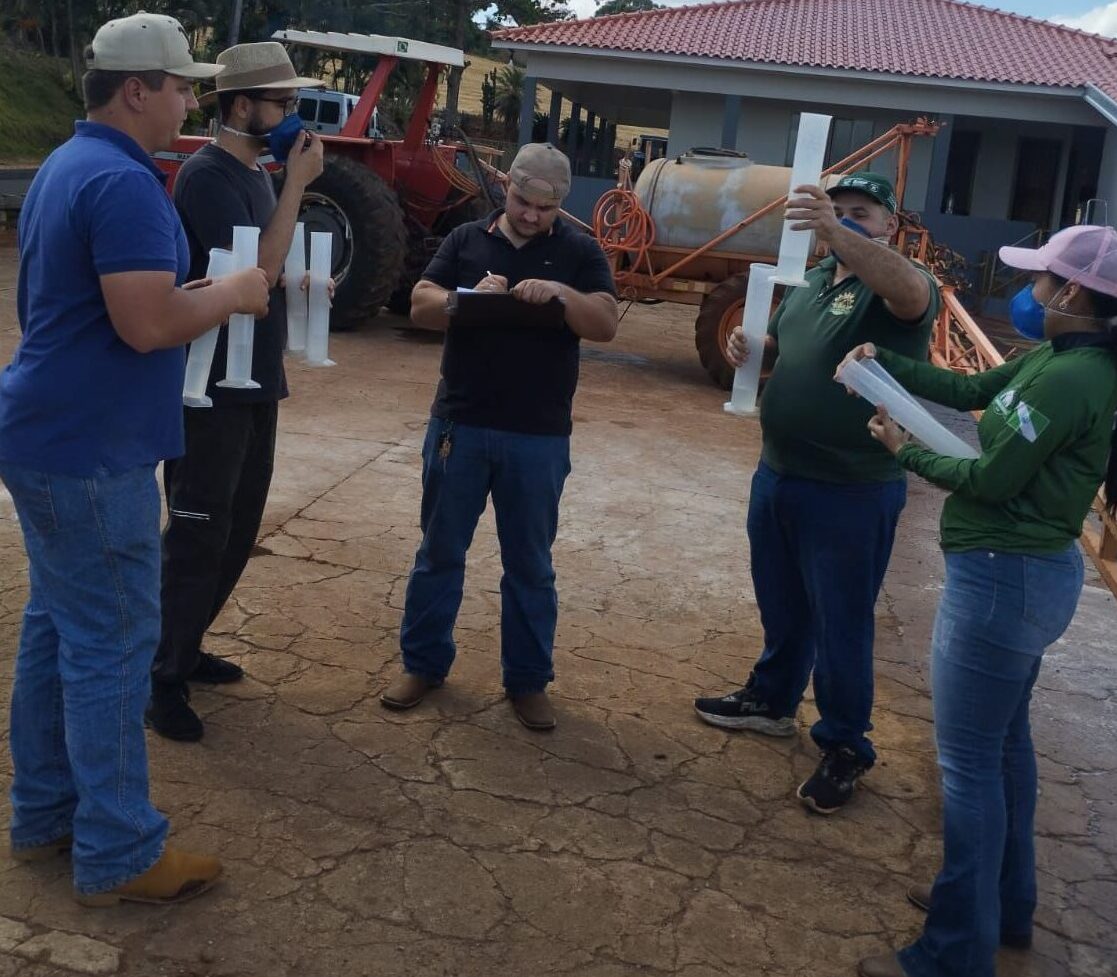 ENGENHARIA AGRÍCOLA: Atividade Extensionista de Inspeção de Pulverizador.